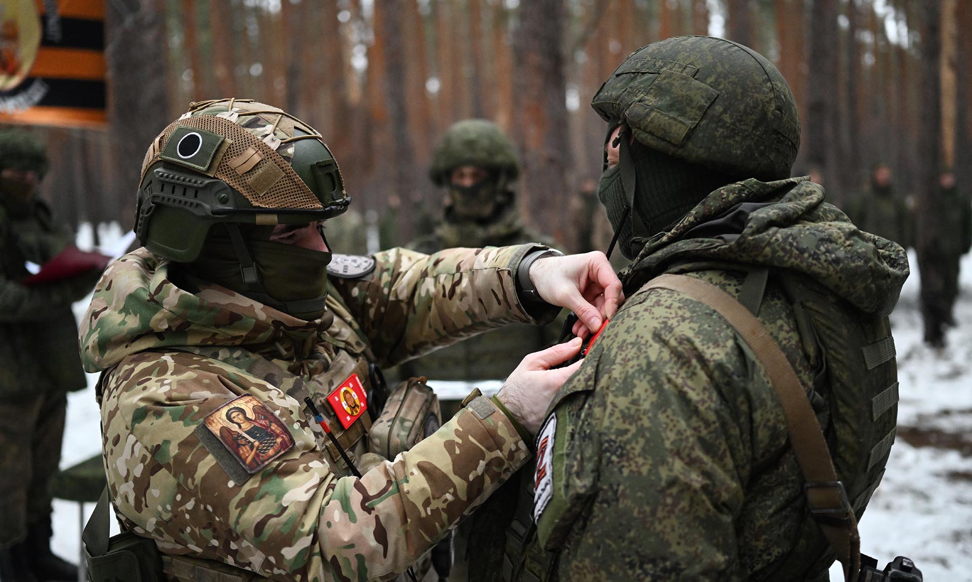 Бойцы СВО получат статус ветеранов боевых действий по документам о ранении  или награждении – Объясняем.рф