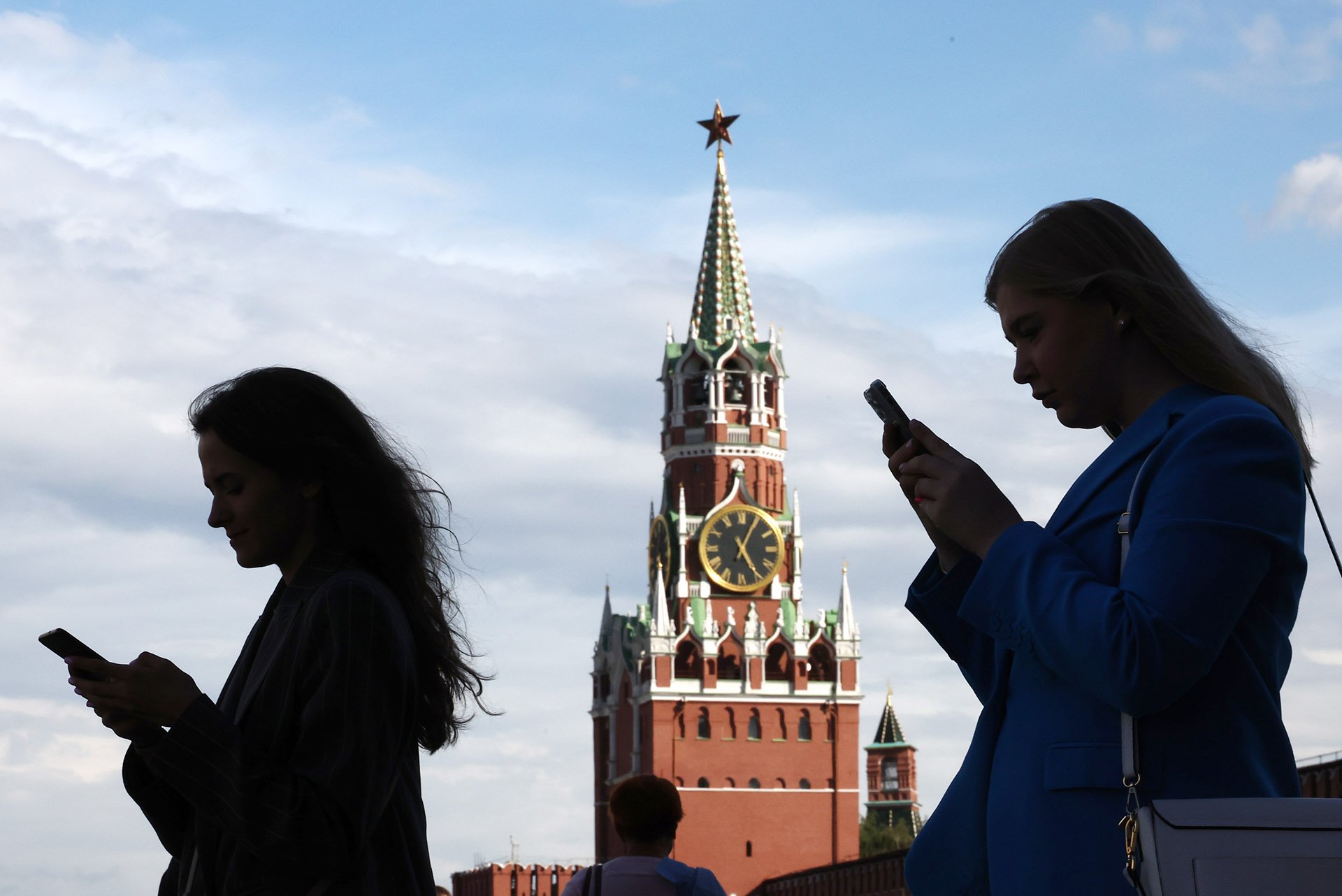 Минцифры: скорость мобильного интернета не упадёт Минцифры: скорость мобильного интернета не упадёт
