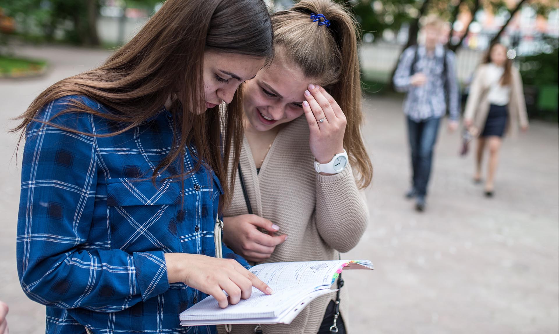 Почти 1,6 млн девятиклассников будут сдавать ОГЭ в этом году – Объясняем.рф