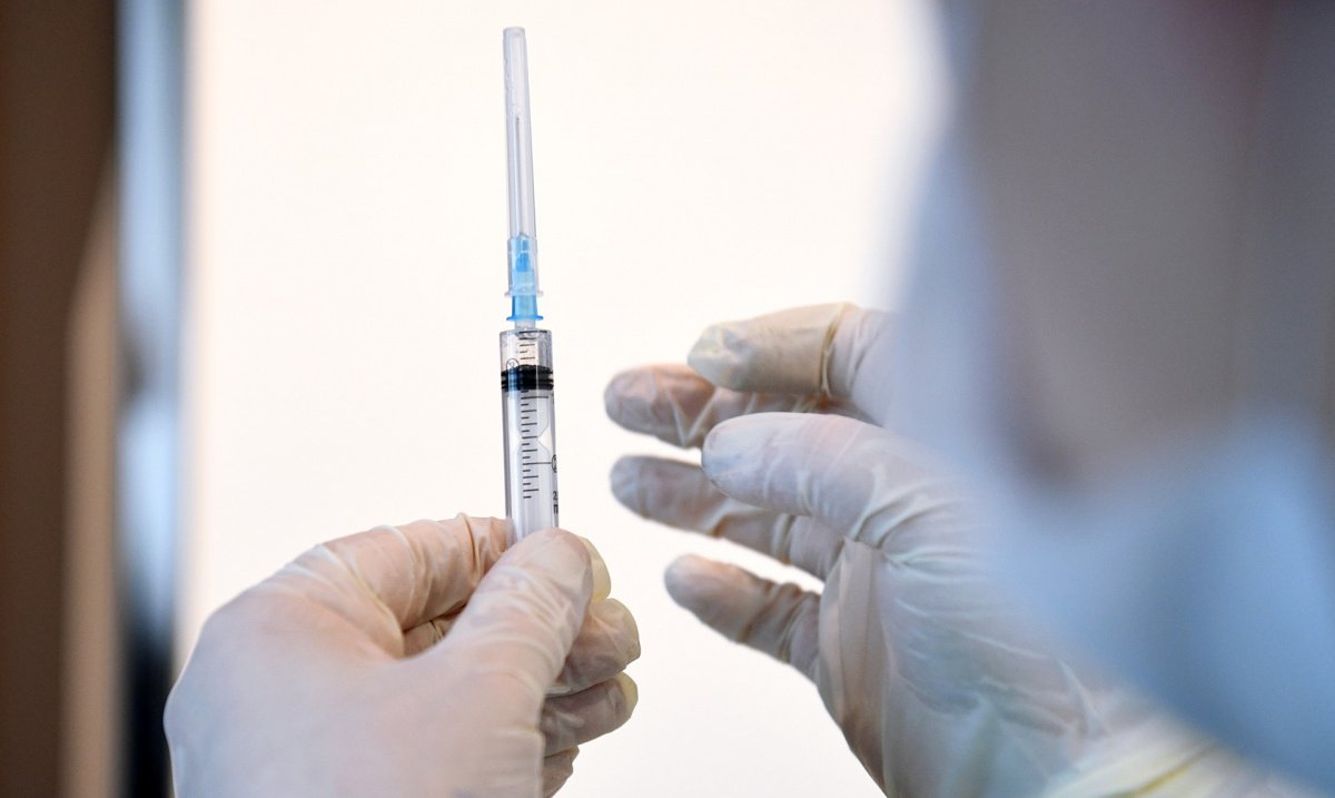 Вакцинация от коронавируса теперь предусмотрена только для уязвимых категорий граждан