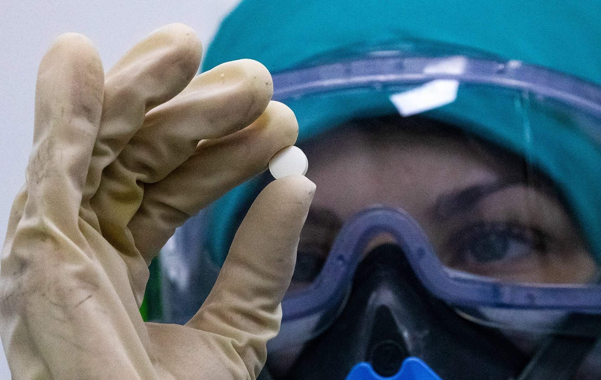 Минпромторг проработает возможность выпуска препарата «Дриптан» Минпромторг проработает возможность выпуска препарата «Дриптан»